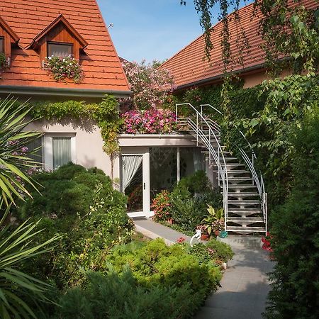 Hotel Fábián Panzió Kecskemét Esterno foto