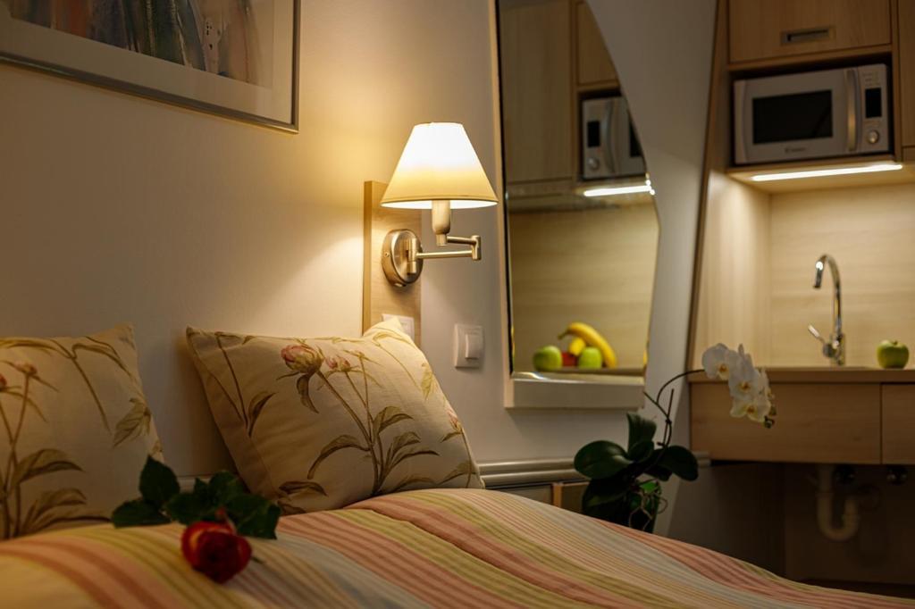 Hotel Fábián Panzió Kecskemét Esterno foto