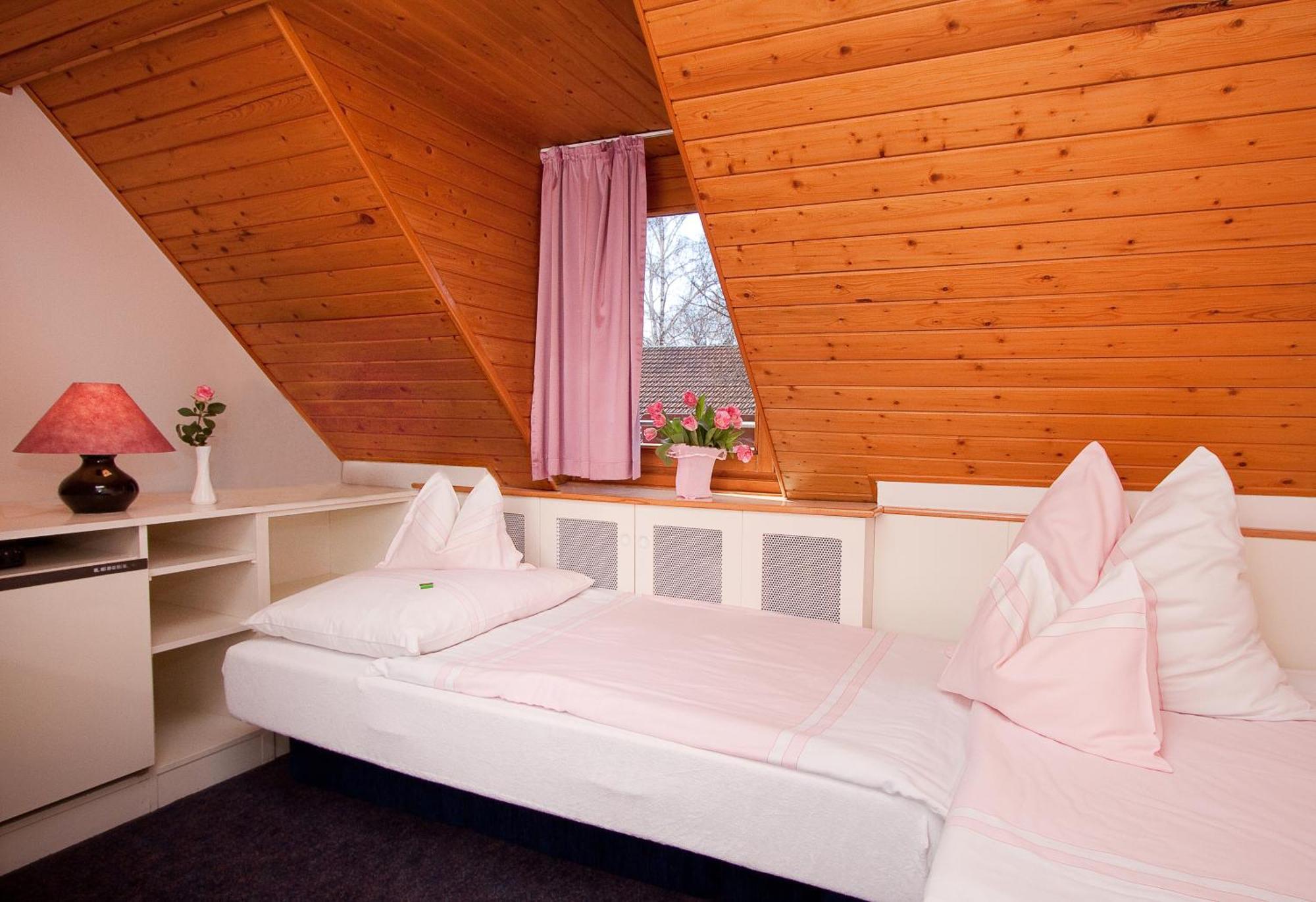 Hotel Fábián Panzió Kecskemét Esterno foto