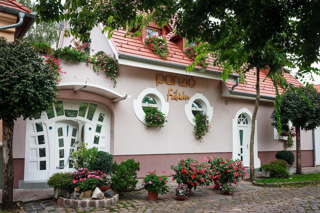 Hotel Fábián Panzió Kecskemét Esterno foto