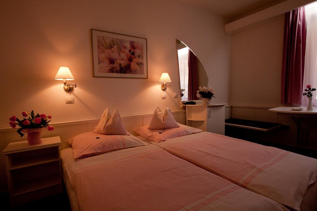 Hotel Fábián Panzió Kecskemét Camera foto